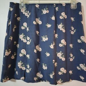 American Eagle floral mini skirt